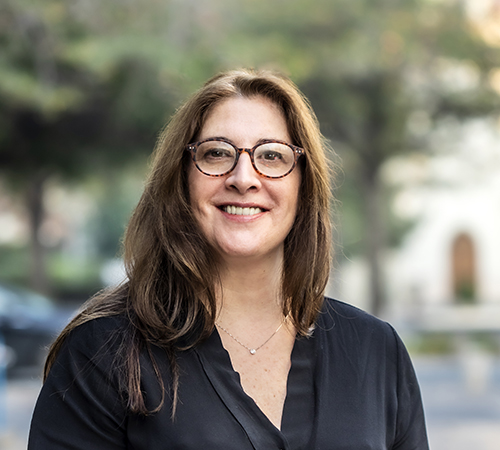 Claudia Ferreiro joins as Partner and consolidates the Public Law practice área